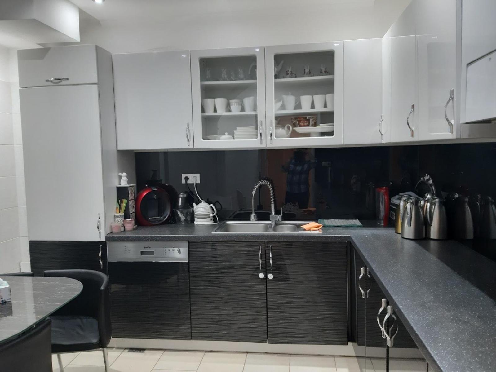 Grosse Wohnung Naehe Zentrum Viena Exterior foto
